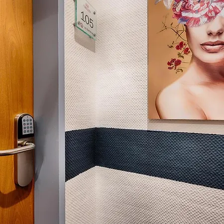 Home Hotel 3*
