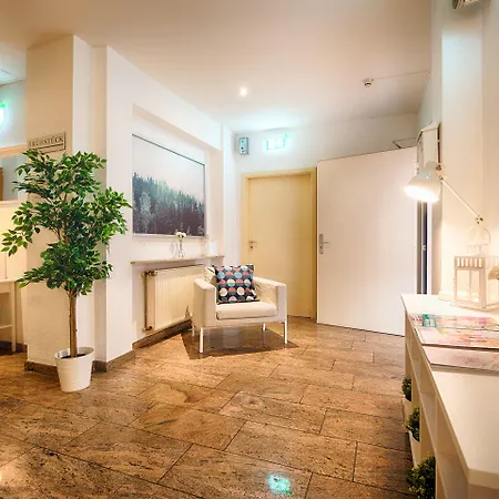 Hotel Home Hotel 3*