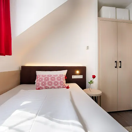 Home Hotel 3*