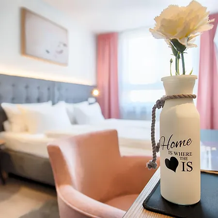 Hotel Home Hotel 3*