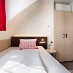 Home Hotel 3*
