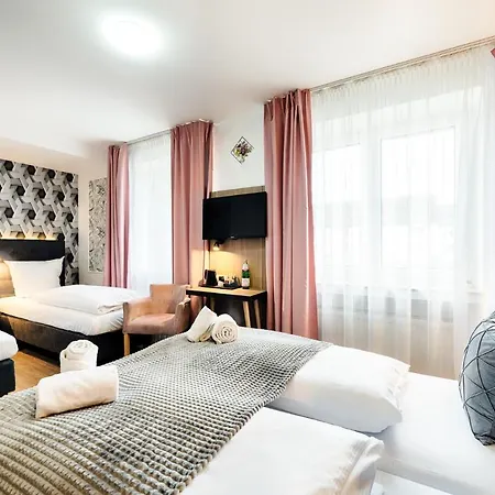 Home Hotel