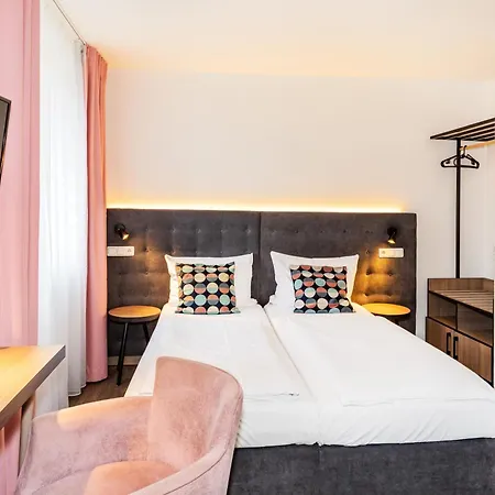 Hotel Home Hotel