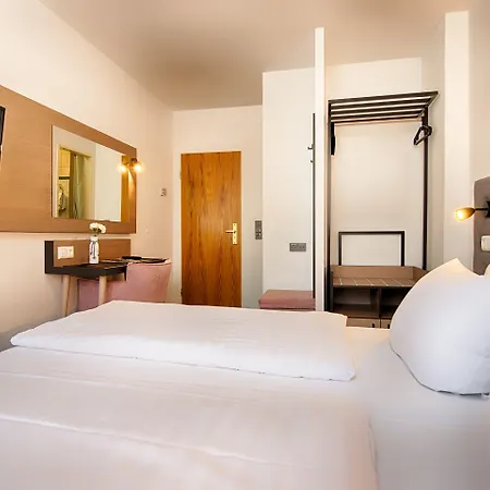 ホテル Home Hotel 3*