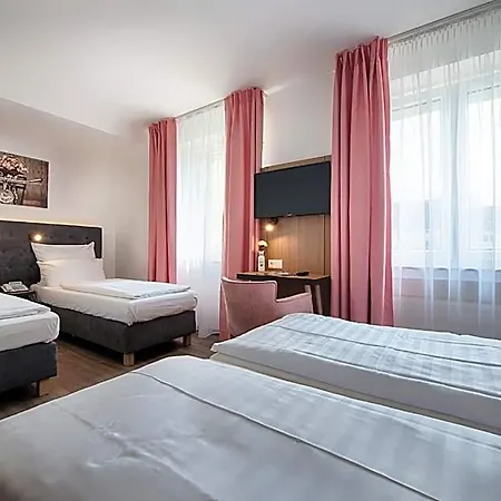 Home Hotel Szálloda 3*