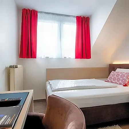 Szálloda Home Hotel