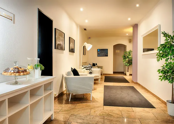 Home Hotel 호텔 3*